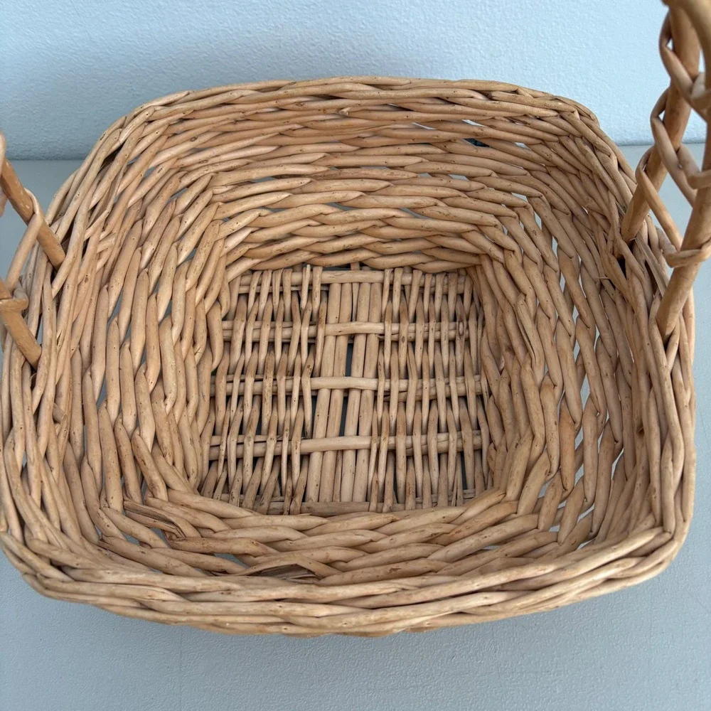 VTG LARGE Woven Wicker Basket with Braided Handle Square Base Natural Brown Gift